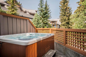 Amazing Location with PRIVATE Hot Tub by Harmony Whistler Whistler